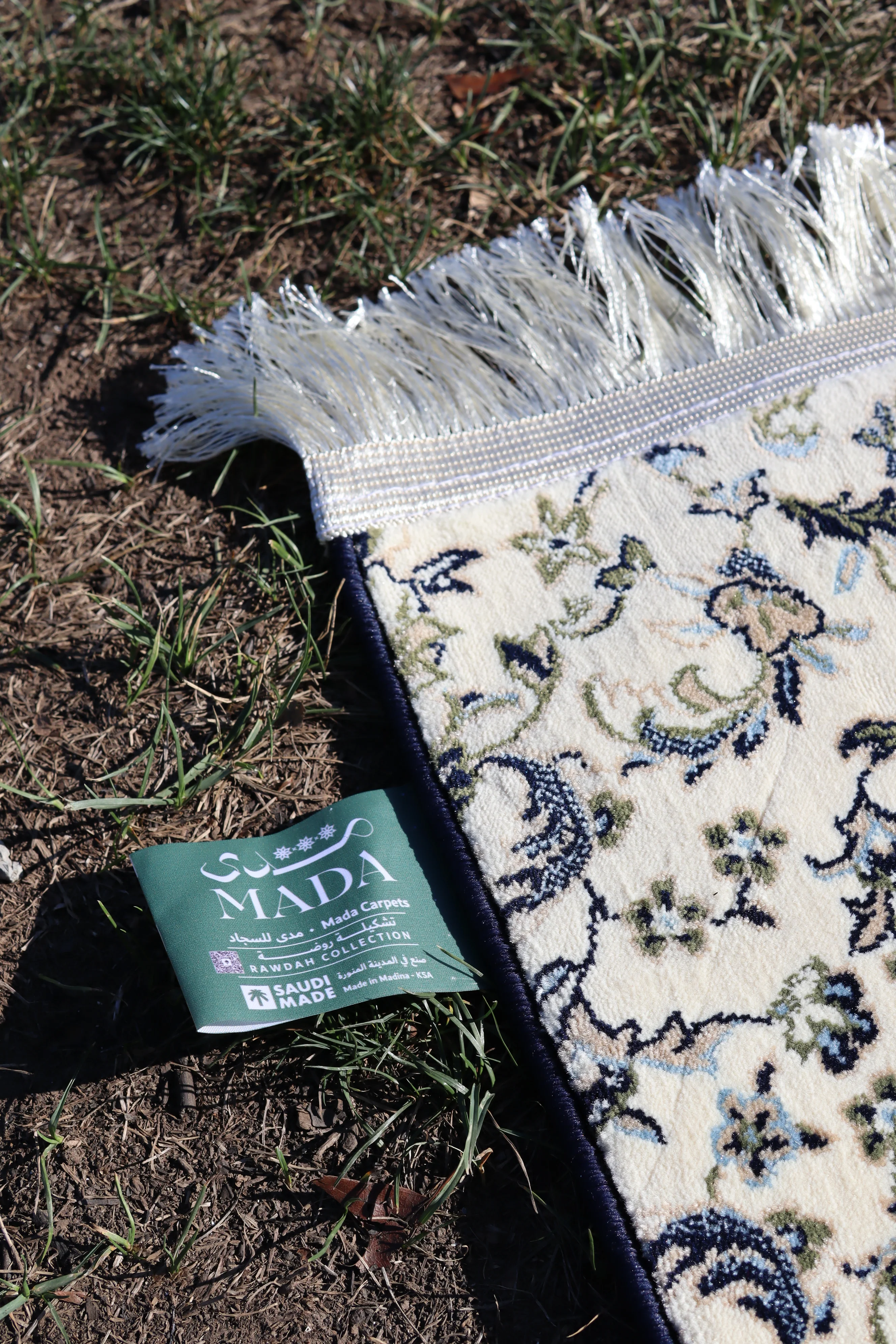 Medina Classic Carpet 0346-Navy - Image 3