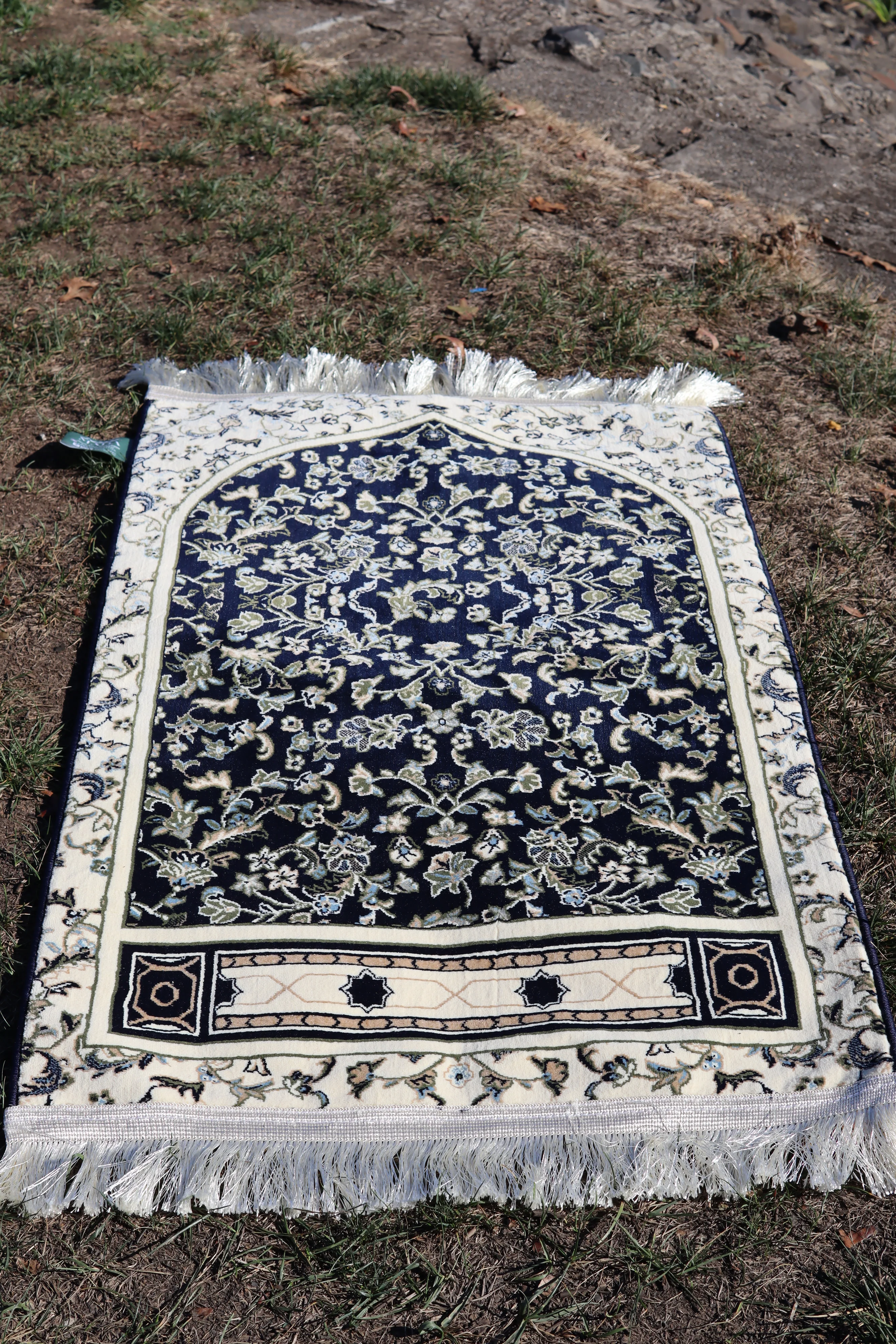 Medina Classic Carpet 0346-Navy - Image 6
